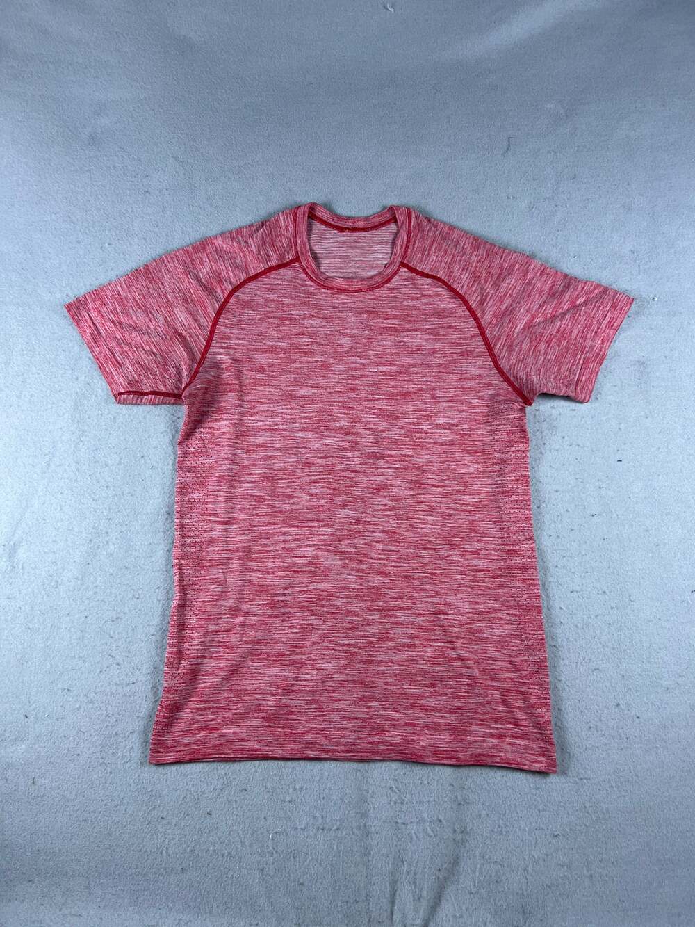 Lululemon Metal Vent Tech T-Shirt Mens S Bold Red Raglan Athletic Workout Sports